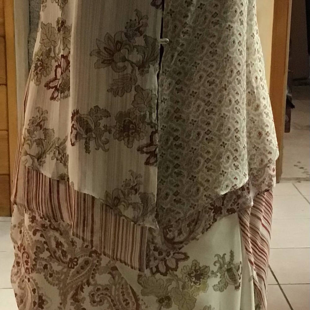 2 Piece Top And Skirt . - image 2